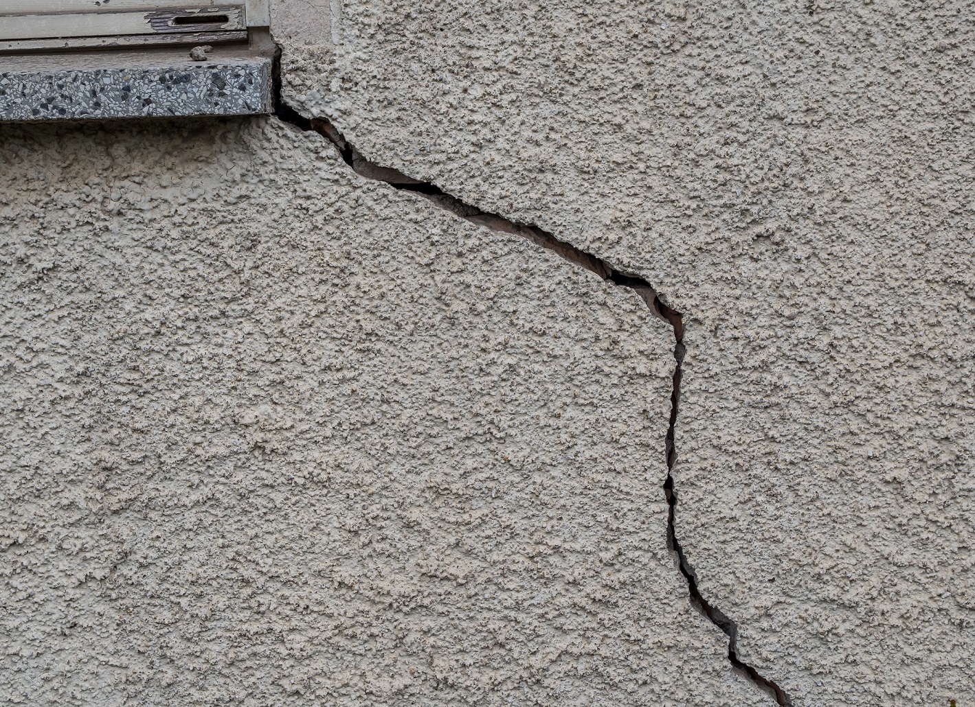 severe defect strata insurance